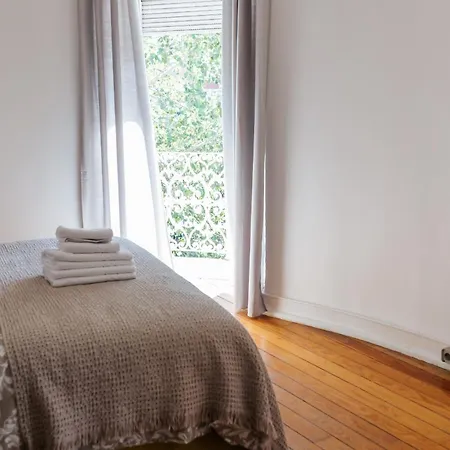 Daniela's Central 202 *