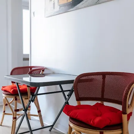 Daniela's Central 202 *