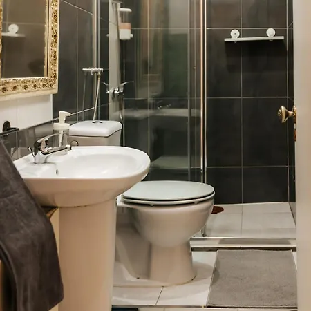 Daniela's Central 202 *