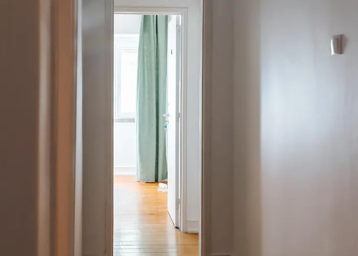 Daniela's Central 202 *