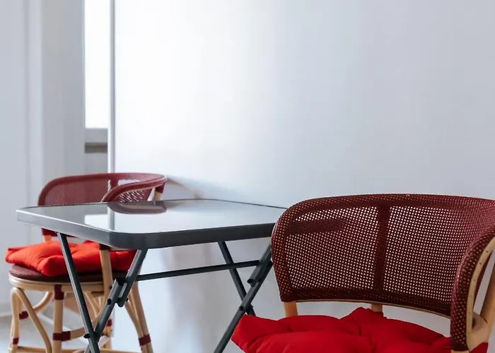 Daniela's Central 202 *