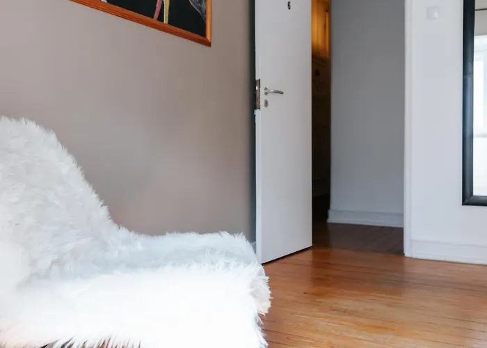 Πανσιόν Daniela's Central 202