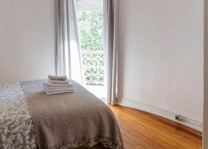 Daniela's Central 202 *