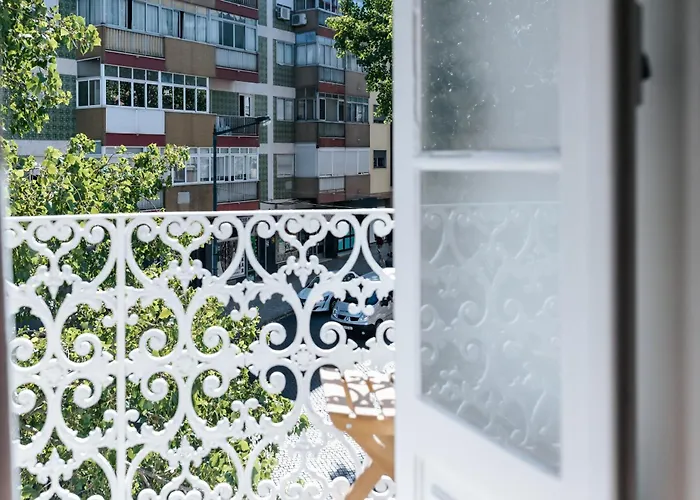 Daniela's Central 202 *